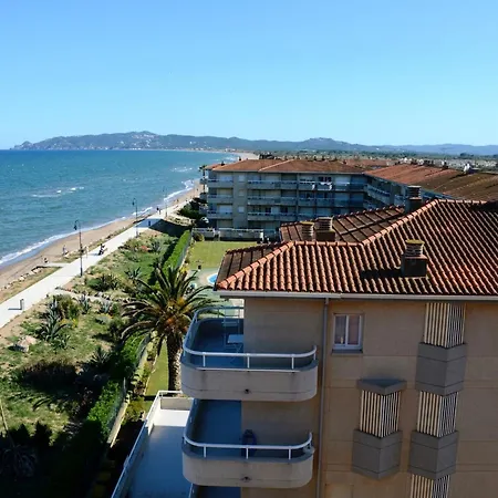 In Costa Brava With Access Apartment