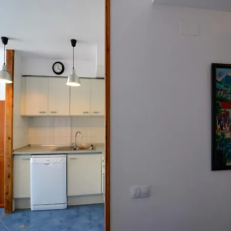 Apartment In Costa Brava With Access *