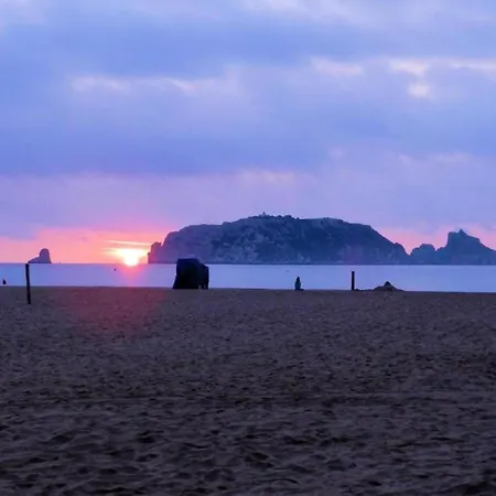 In Costa Brava With Access